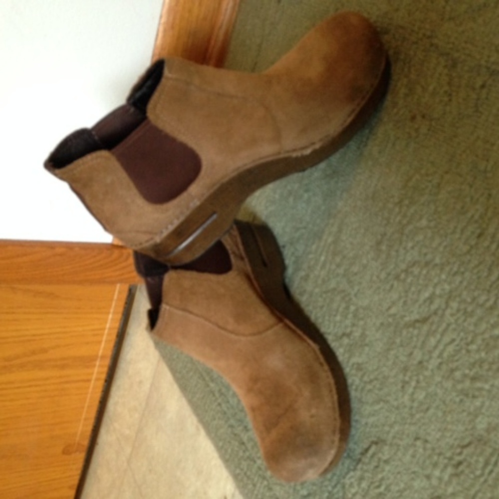 Dansko Frankie Nubuck Bootie- Brown size 39 (9)
